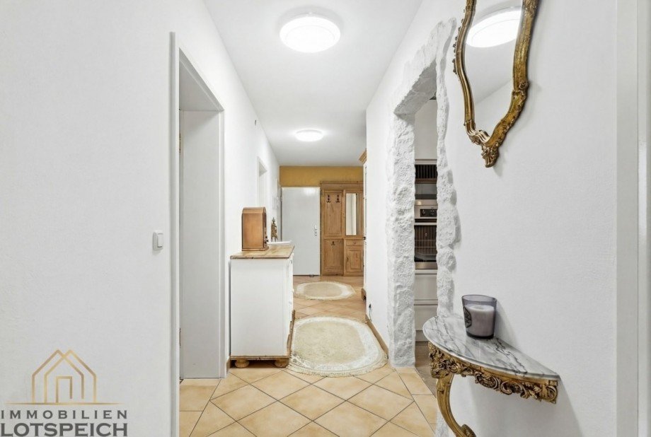 -Flur Etagenwohnung Starnberg