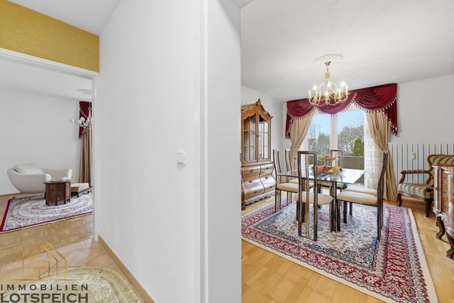 Wohnzimmer-Esszimmer Etagenwohnung Starnberg